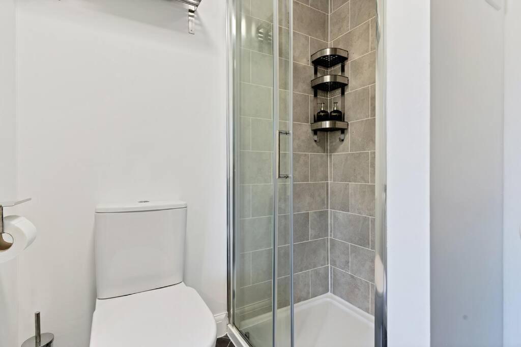 Luxury Birmingham City Centre Townhouse With Free Parking - Sleeps 4 - Perfect For Contractors, Business Travellers, Families And Other Groups - Near Bullring, Newstreet, Selfridges, Nec, Nia & Birmingham Airport Exterior foto